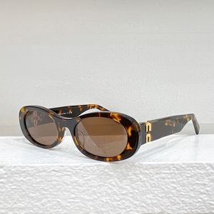 Okulary przeciwsłoneczne dla mężczyzn Projektanci Moda 06ZS Outdoor Uv400 w stylu Gogle anty-ultrafiolet retro płyta ocowa owalna pełna rama okulary losowe pudełko