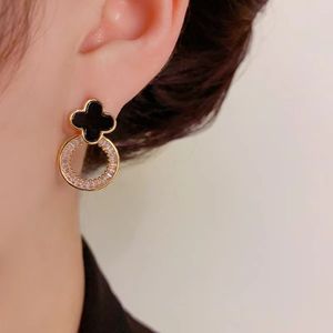 デザイナー4/4葉のクローバーDesinger Earrings sier Gold For Women Titanium Steel Wedding Jewelry Perfect Gift10a