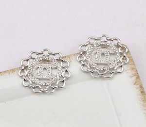 18K Altın Kaplama Lüks Marka Tasarımcıları Mektuplar Stud Clip Chain Geometrik Ünlü Kadınlar Vintage Crystal Rhinestone İnci Küpe Çarşamba 4083329