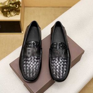 Designer BottegavVeneta Men Casual Shoes Station High End Luxury Bean Shoes Men's Summer Woven Cowhide Leather Shoes Genuine Leather One CVGH