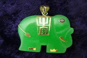 Grüner Jade-Gelbgold plattierter roter Rubinaugen-Elefant-Anhänger und Halskette5012515