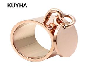 Lyxringar femme graverbar rund charm mode smycken 5 färger 15 mm brett rostfritt stål anpassningsbara logotyp/namn ring1835979