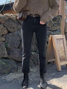 Dżinsy damskie wysokie talia proste spodnie ładunki jesienne koreańskie koreańskie streetwear fasion jeansowy czarne spodnie chłopak dla kobiet 231212
