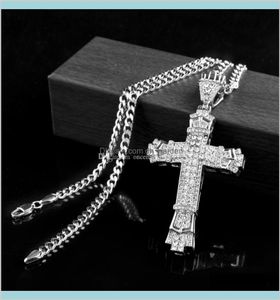 Retro Silver Charm Full Ice Out CZ Simulated Diamonds Katolska Crucifix -halsband med lång kubansk kedja 4LJDH -halsband XJL3J1093396