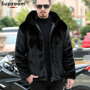 Jaquetas masculinas Supzoom Chegada Top Moda Inverno Quente Fluindo Gold Mink Imitação Ovelha Sheared Fur Zipper Men's Solid Hooded Jacket 231212