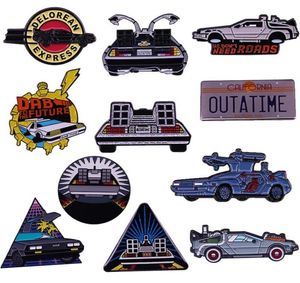 Броши-булавки DeLorean Badge OUTATIME Автомобильная брошь Машина для путешествий во времени Эмалированная булавка Ретро фильм 80-х годов «Назад в будущее» Marty McFl4785182