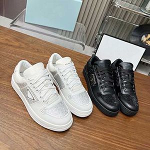 2024 Designerskor Vinter Wool Shoes Sneakers Platform Sneaker Justerbar remmar Kvinnor Casual Läderskor Fashion Shoes Storlek 35-45 88