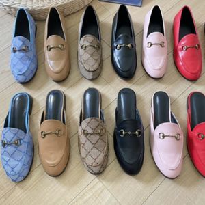Lyxdesigner mules män loafers skor kvinnor princetown mode lefu skor lägenheter kedja damer casual skor äkta läder multi färg metall kedja sandaler