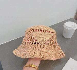 Weaving Bucket Hat For Women Straw Hats Mens Designers Caps Luxurys Bonnet Beanie Embroidery Designer P Cap Hollow Out Wave Sunhat6095309