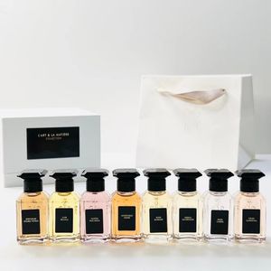 Yeni Sprey Cuir Beluga Parfüm Seti Neroli Outrenoir Angelique Noire Noire Rose Cherie Herbes Santal Pao Rosa Angelique Noire Zalim Gardenya 8pcs 10ml Koku Hızlı Gemi