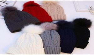 Cappello invernale da donna con pompon in pelliccia calda addensata per donna Cappello lavorato a maglia con pompon femminile con pompon8397174