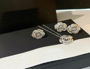 CH Jewelry set Top quality luxury diamond pendant necklaces earrings ring for woman classic style wholer brand design 18K gold8593932