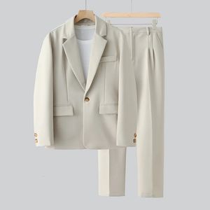 Herrenanzüge Blazer Beige Anzug Männer Mode Gesellschaftskleid Koreanische lose beiläufige BlazerHosen Zweiteiliges Set Herren Büro Formal M3XL 231212