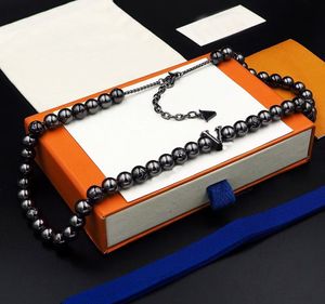 Nowy czarny biały koralikowy projektant naszyjnik dla kobiet wyplete 18 -karatowe złoto grubsze naszyjniki męskie luksusowy punkowy punkowy personalizowany Piękny projektant biżuterii z pudełkiem