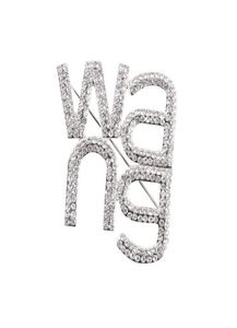 Strass lucidi da donna Wang lettera spilla spille di tendenza gioielli moda 2010098482476