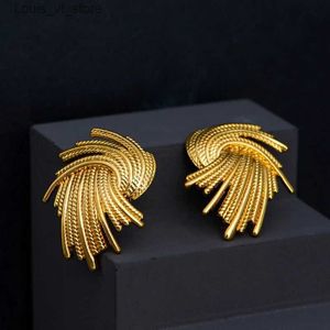 Stud Neue Mode Unregelmäßige Metall Twist Große Clip Ohrringe Einzigartige Gold Farbe Punk Nicht Durchbohrten Ohrringe Frauen Schmuck Brincos 2023 T231213