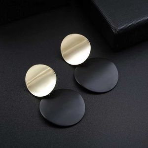 Stud 2019 Fashion Non Pierced Clip On Earrings Gold Black Metal Round Disc Statement Ear Clips for Women Bijoux Brincos Party Gift T231213