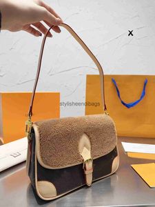 Totes 2023 Designer di lusso Borse a tracolla Borse Borsa a tracolla Borse Borse Portafogli Borsa Portafoglio Tote Zaino31stylisheendibags