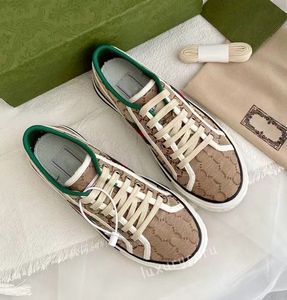 Designerskor Tennis 1977 Sneakers Womens Canvas Casual Luxury Women Män plattsko Hög och lågtopgummi Sole Casual Shoes Storlek 36-45