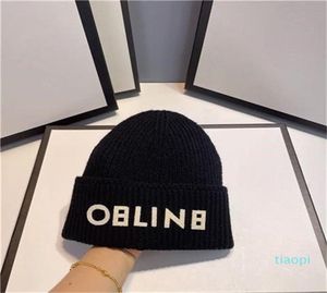 2022 Yeni Moda Lüks Desingers Mektup Beyzbol Knited Hat Beanie Cap Caps Nakışları Güneş Şapkaları Moda Zamanlı Zaman Tasarım BL1997918