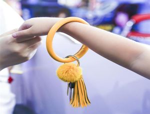 Kadın Keyrings Deri Bangles Bilezikler Anahtar Takılar Sahte Kürk Top Anahtarlık Yüzük Tutucu Kızlar Arabalar İçin Yuvarlak Anahtar Zincirler Tassel Hand6402378