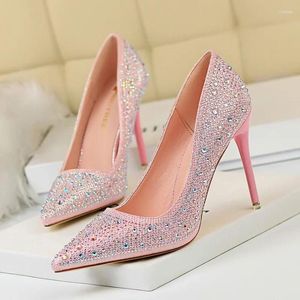 Sapatos de vestido Bombas Mulheres Salto Alto Mulheres Dedo Apontado Sexy Strass Cor Diamante Casamento Sapato Nupcial Super (8cm-up)