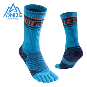 Sports Socks Aonijie Mens Toe Ultra Trail Running Crew Five Fingers Sneaker för vandring Marathon Cycling E4833 231213