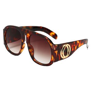 Óculos de sol femininos, letras de perna larga, formato geométrico, moldura grande, cor gradiente na superfície do espelho, óculos resistentes a UV ao ar livre