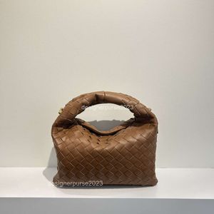 2023 One Mini Leather Lunch Hop Bags Vbottega Tote Autumn/Winter New Designer Women's Woven Bag Box Simple Women Axel Purse Crossbody Handbag Eroa