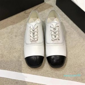 2023 빈티지 메리 제인 가죽 신발 고품질 패션