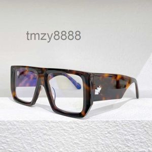 Fashion Sunglasses Luxury White Mens and Womens Generous Full Frame Large Plate Protective Glasses High-quality Random Box