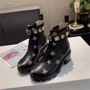 Bota curta fivela de cinto de metal sapatos femininos clássico de salto grosso sapatos de designer de couro de salto alto elegante diamante caixa de inicialização feminina