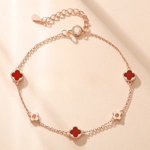 S925 Sterling Silver Clover Designer Armband Womens Girls ol Charm Elegant Agate White Red Sweet Flower Luxury Link Armelets smycken