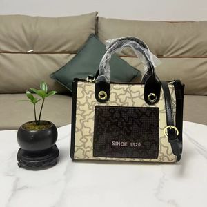 Hot 24SS Women's Messenger Bags handbag Letter splicing fashion classic floral tote carrying crossbody bag