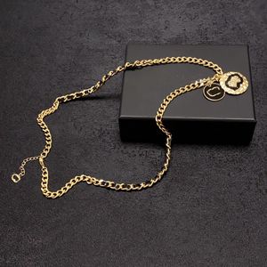 20 Style Fashion Women Luxury Designer Necklace Channel Choker Pendant Chain Crystal 18K Gold Plated C-Letter Halsband Uttalande Sycke Tillbehör SX4F