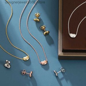 Ожерелья с подвесками из стерлингового серебра 925 пробы, ожерелья с сердечками, комплект серег с подвесками, простые и элегантные женские аксессуары Q231214