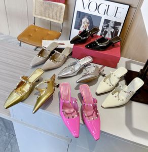Designer-Sandalen für Damen, Schuhe mit hohen Absätzen, glänzende Strass-Metall-V-Schnalle, spitze Schuhe, klassische Marken-Sandalen, dünne Absätze, sexy Pumps, Kleidschuhe