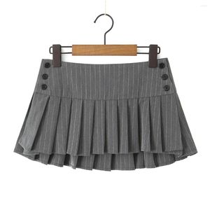 Etekler 2024 Yaz Mini Etek Y2K Vintage Giysileri Kawaii Kore Moda Kadınlar İçin Çizgili Zarif Pileli Mikro Düğme UP