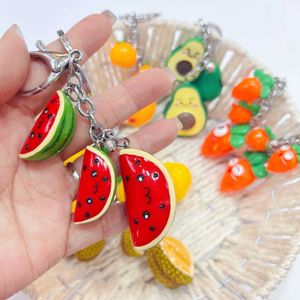Frukt jordgubb avokado söt tecknad harts nyckelring hängande påse student bil nyckel dekoration