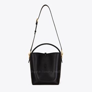 Designer New Le 37 Hobo Bucket Bag Women Luxurys Tote Leather Handbag Hook Spuckle Soft LE 57A Axelväska Diagonalt populär Cross Body Bag Mirrored Zipper Plånbok