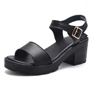 Тапочки широкие каблуки Открытие серебряной сандалии для женщин белые летние кроссовки обувь Slipper Sport