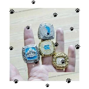 4 шт. 1982 2005 2009 кольцо чемпионата Северной Каролины Tar Heels с деревянной витриной для мужчин, подарок в виде вентилятора, оптовая продажа, Прямая доставка Dhbm7