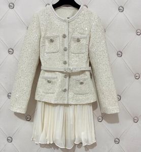 Abiti casual Celebrity France Style O-collo a maniche lunghe in chiffon plissettato Patchwork Tweed Cintura con paillettes da donna Mini abito monopetto