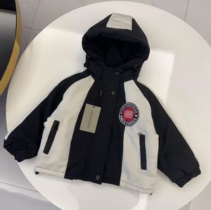 Winter Kids Designer Puffer Jacket Boy Girls spliced ​​Coned Cotton Contpdded Coply Coat BL2062