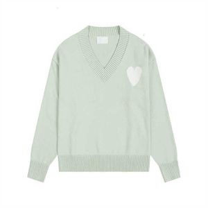 Amis Cardigan Amisweater Pull Fashion Mens Designer Amishirts Knitted Sweater Embroidered a Heart Solid Color Love v Neck Long Sleeve Knit Jumper France Q3x0