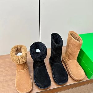 Designer Australian Snow Boots Women's Thick Sole Winter Short Boots Girls Classic Slippers Boots Designer Women's Winter Boots