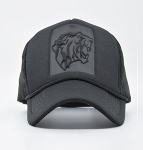 DSQBOSSD2 Boné de cabeça de tigre hiphop preto estampa de leopardo boné de beisebol curvo feminino malha fivela chapéu men039s Casquette caminhoneiro hat6837221