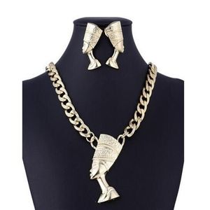 Ny klassisk överdrift Kvinnsmycken Set Rätt symbol för den egyptiska farao -legeringsmycken Classic Clavicle Chain285i