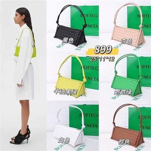 Woven Crossbody Shoulder Bags Botte Venetas Tote Women's Bags Woven Triangular Shaped Underarm Bag Is Meant to Eye-catching and High-end WN-NZ2Q