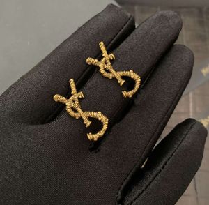 2023 Stud Designer Küpe Kadın Marka Basit Letters Y Gold 925 Gümüş Elmas Yüzük Lady Jewelry Ear1